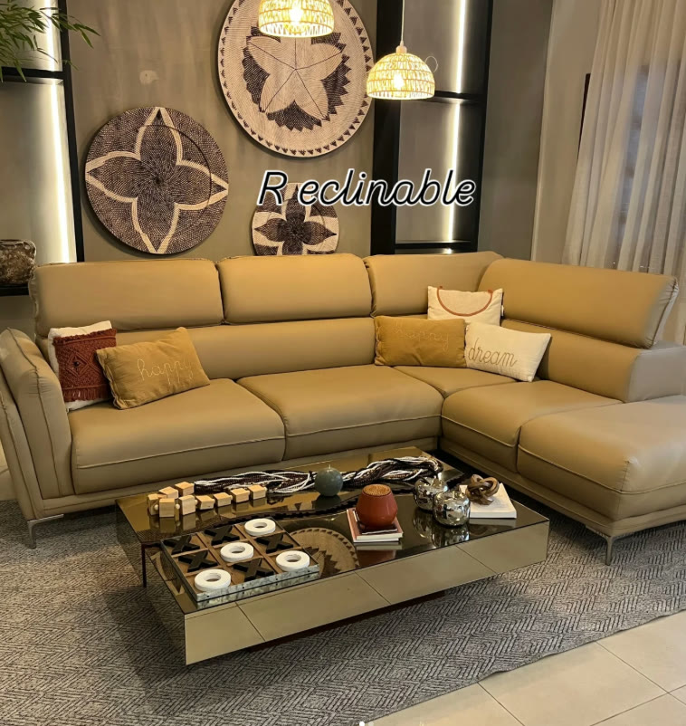 Sofá esquinero reclinable color camel